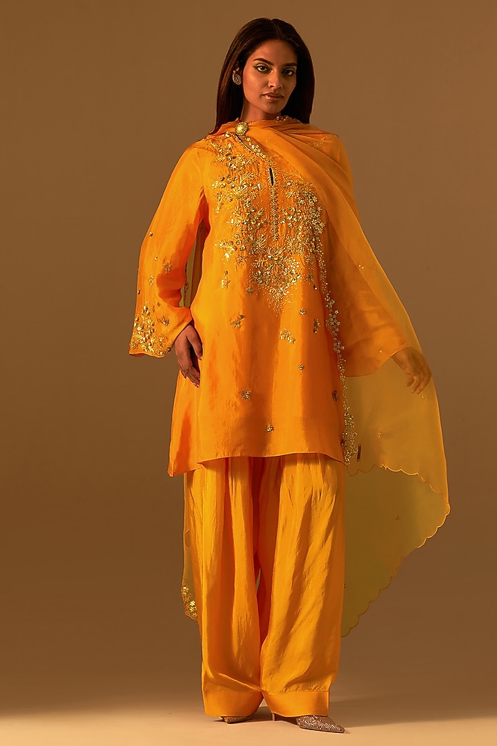 Tangerine-Colored Silk Hand Embroidered Kurta Set by One not two at Pernia's Pop Up Shop