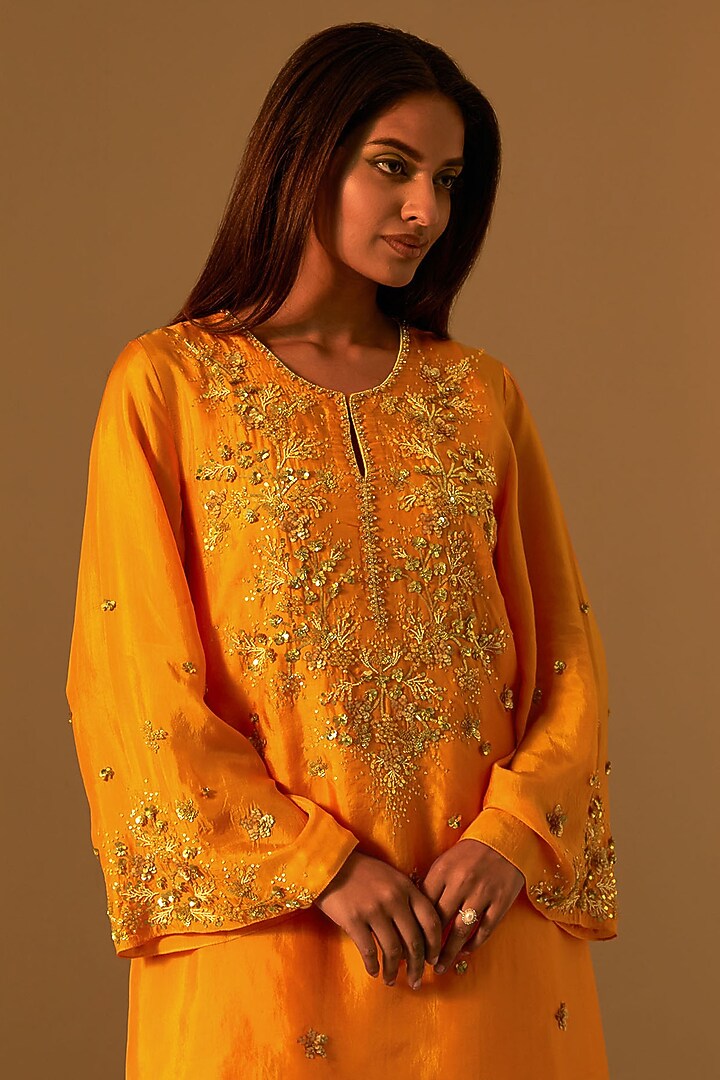 Tangerine-Colored Silk Hand Embroidered Kurta Set by One not two at Pernia's Pop Up Shop