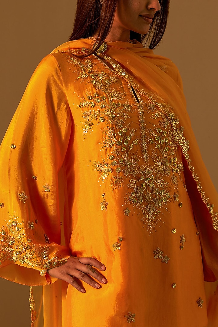 Tangerine-Colored Silk Hand Embroidered Kurta Set by One not two at Pernia's Pop Up Shop