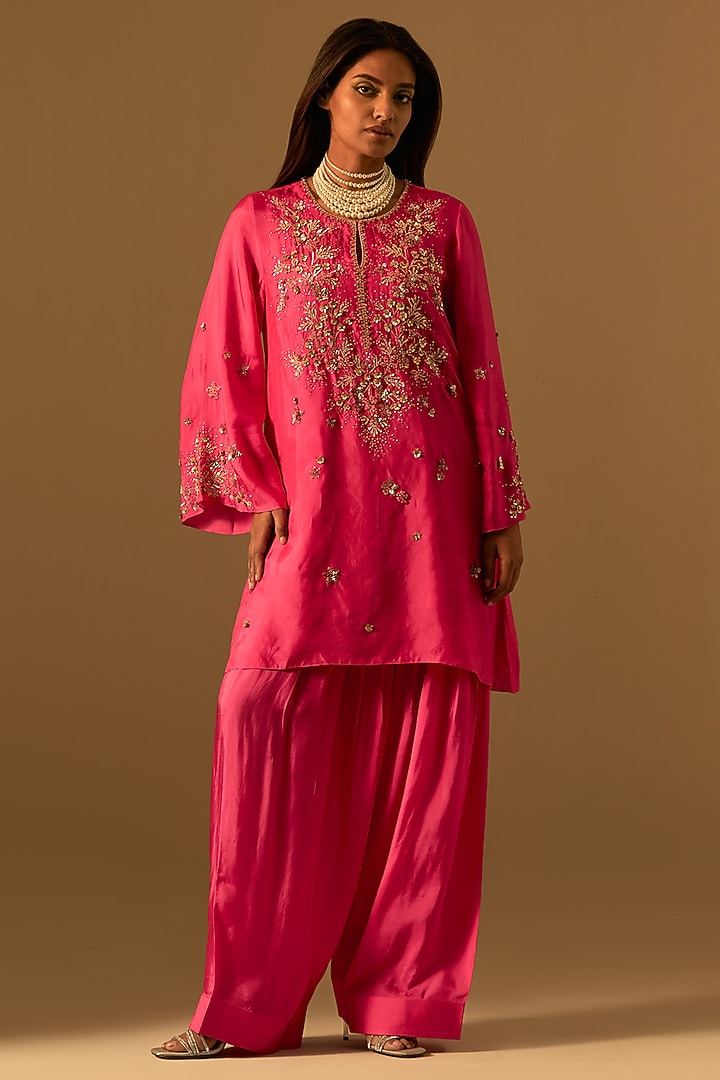 Hot Pink Silk Floral Hand Embroidered Kurta Set by One not two at Pernia's Pop Up Shop