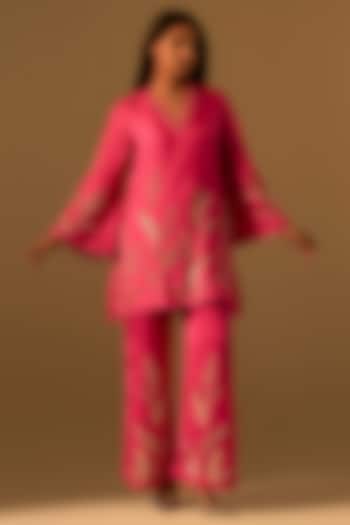 Hot Pink Silk Hand Embroidered Kurta Set by One not two at Pernia's Pop Up Shop