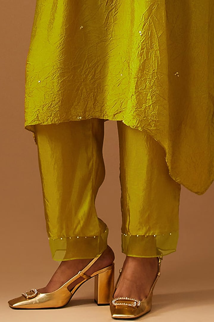 Henna-Colored Crushed Silk Hand Embroidered Kaftan Set by One not two at Pernia's Pop Up Shop