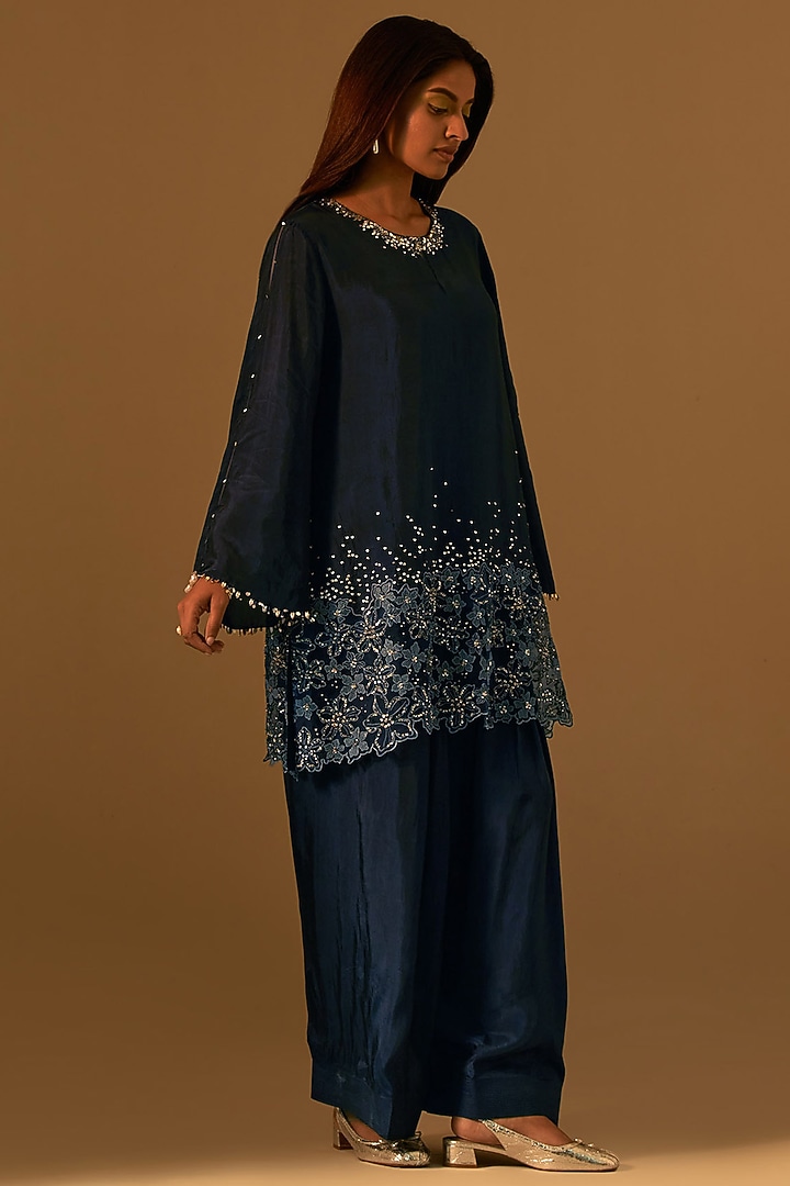 Navy Silk Floral Thread Embroidered Kurta Set by One not two at Pernia's Pop Up Shop