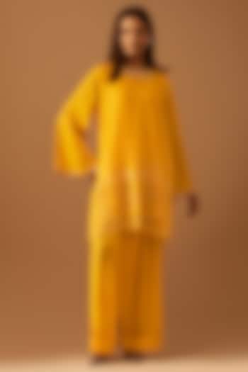 Saffron Silk Floral Thread Embroidered Kurta Set by One not two at Pernia's Pop Up Shop