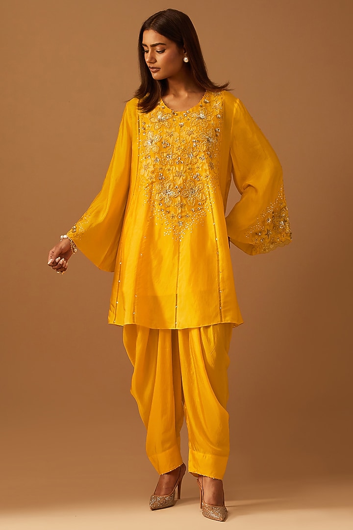 Saffron Silk Floral Applique Embroidered Kurta Set by One not two at Pernia's Pop Up Shop