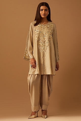 Shell-Colored Silk Floral Applique Embroidered Kurta Set by One not two