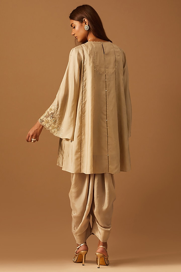 Shell-Colored Silk Floral Applique Embroidered Kurta Set by One not two at Pernia's Pop Up Shop