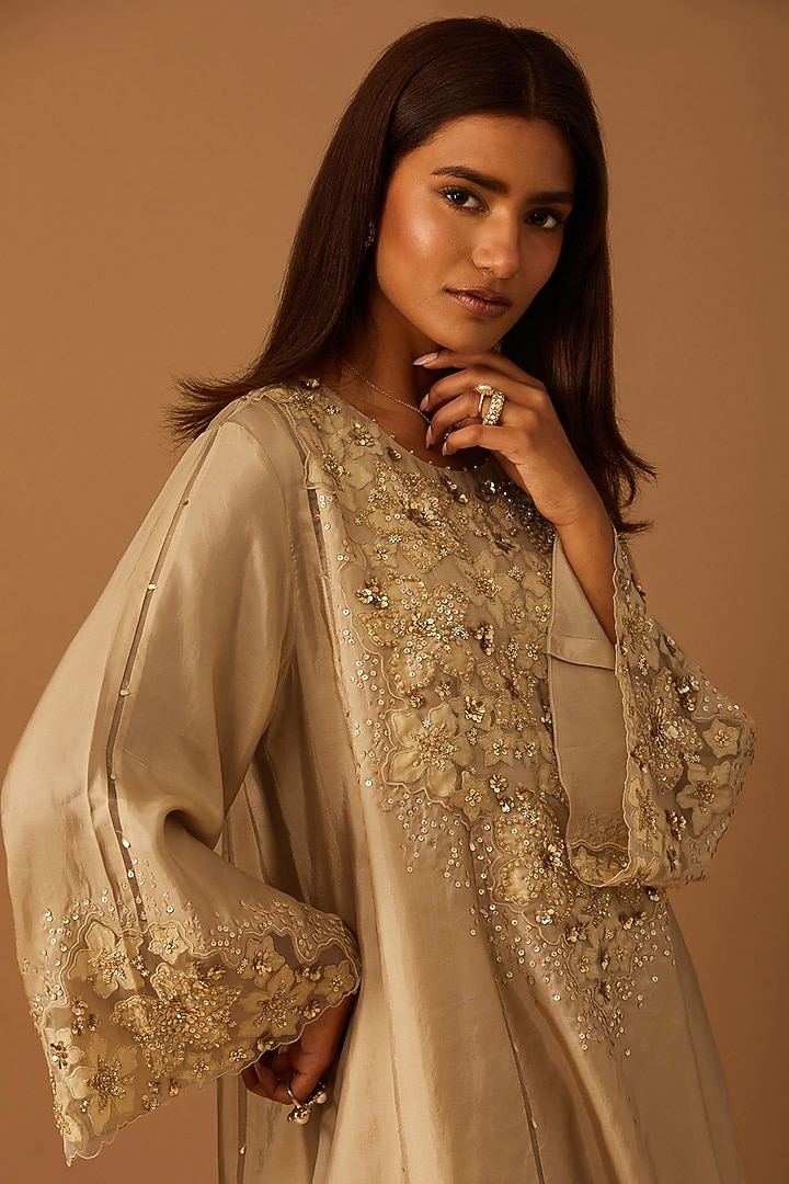 Shell-Colored Silk Floral Applique Embroidered Kurta Set by One not two at Pernia's Pop Up Shop