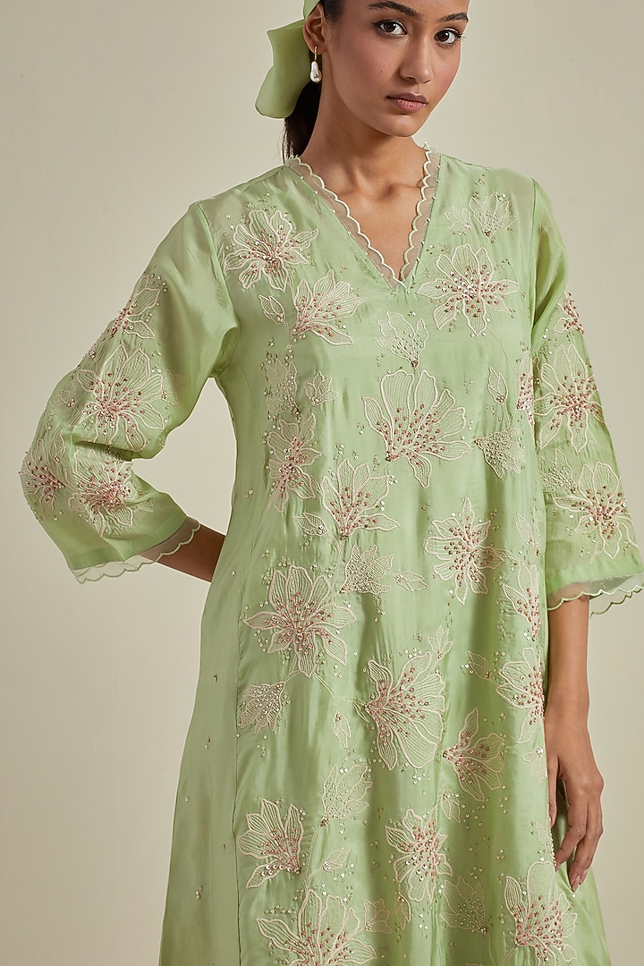 Mist Green Viscose Silk Floral Thread Embroidered Kurta Set by One not two at Pernia's Pop Up Shop