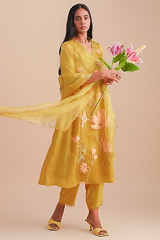 Daffodil Silk Organza Sequins Embroidered Dupatta by One not two