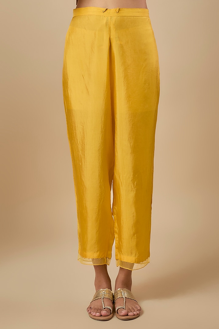 Amber Yellow Silk Kurta Set by One not two at Pernia's Pop Up Shop