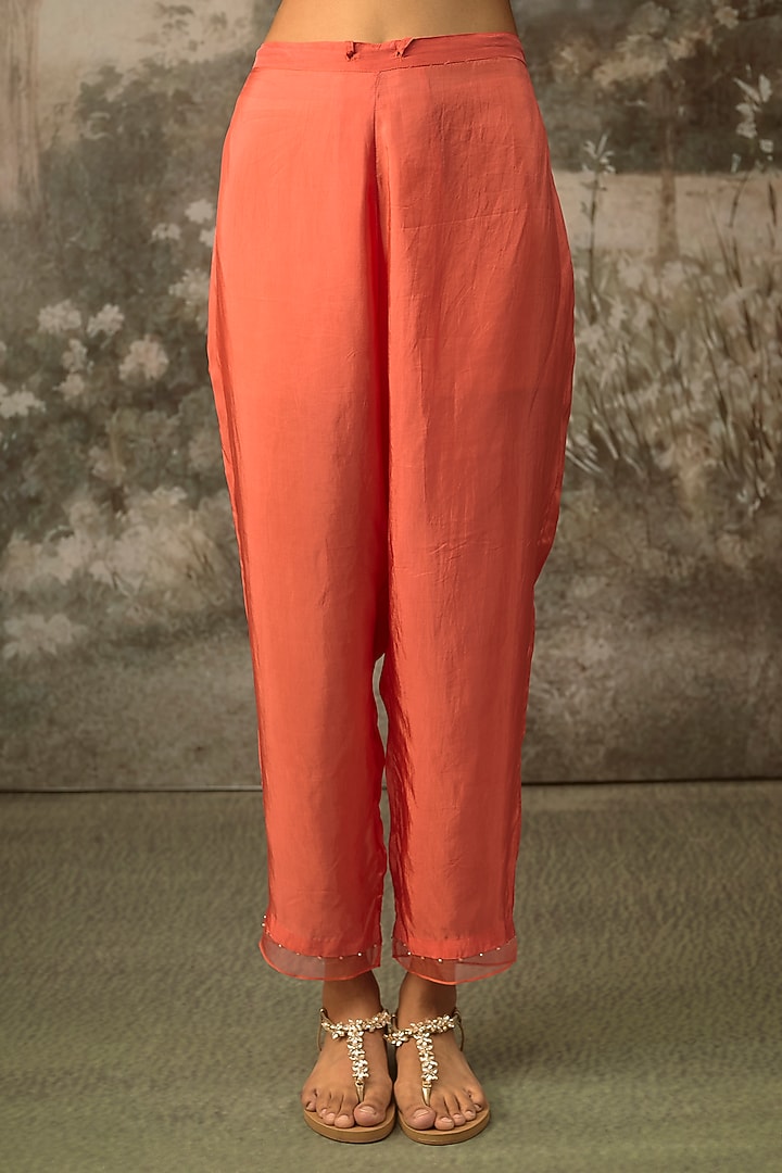 Vermillion Silk Thread Work Kurta Set by One not two at Pernia's Pop Up Shop