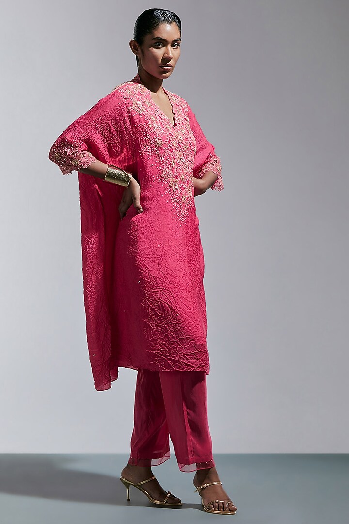 Raspberry Pink Silk Floral Thread Embroidered Kurta Set by One not two at Pernia's Pop Up Shop
