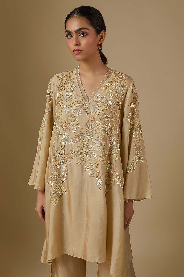 Shell-Colored Silk Floral Hand Embroidered Kurta Set by One not two at Pernia's Pop Up Shop