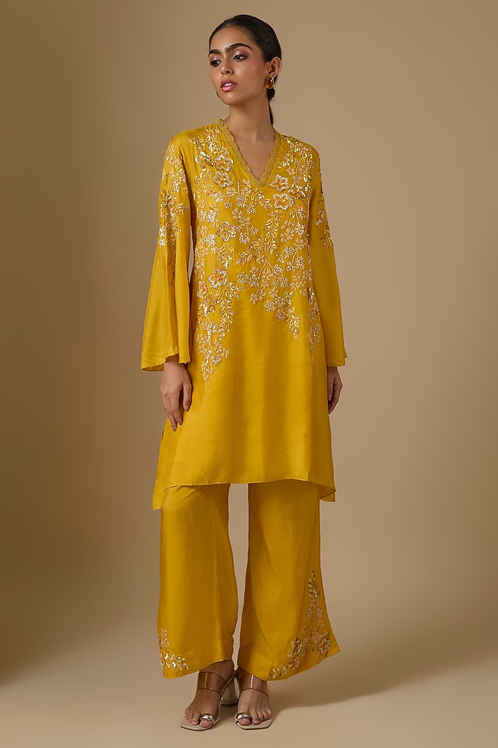 Amber Yellow Silk Floral Hand Embroidered Kurta Set by One not two at Pernia's Pop Up Shop