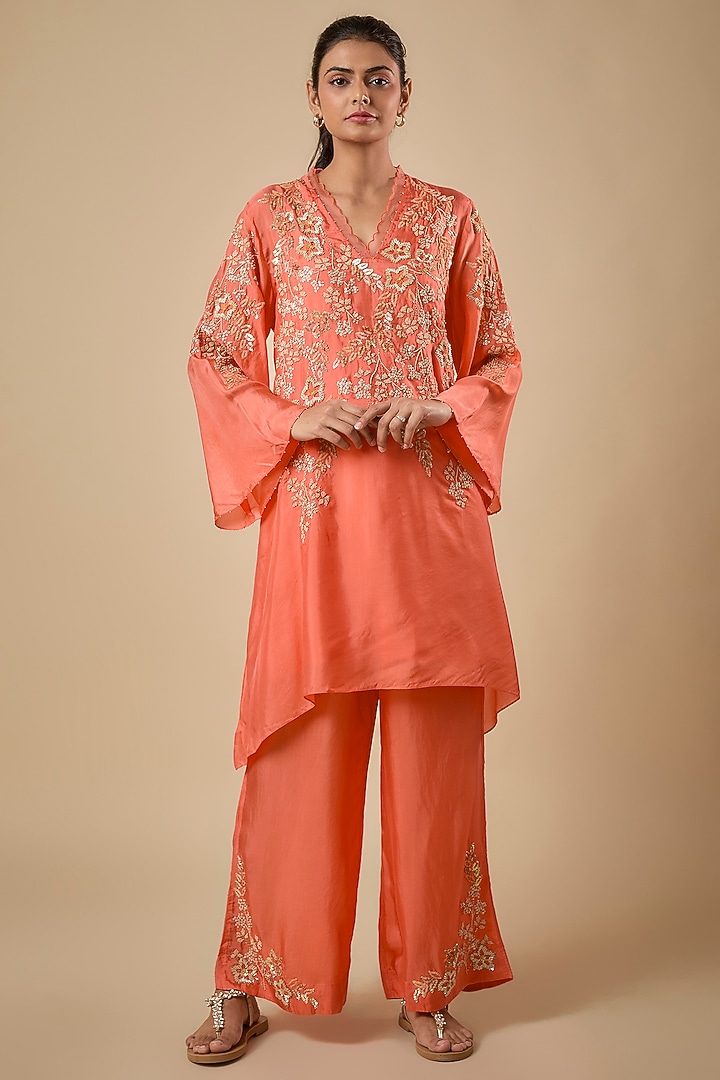Vermillion Silk Kurta Set by One not two at Pernia's Pop Up Shop
