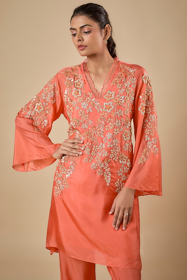 Vermillion Silk Kurta Set by One not two at Pernia's Pop Up Shop