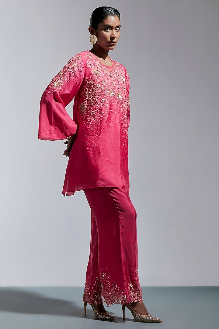 Raspberry Pink Silk Floral Thread Embroidered Kurta Set by One not two at Pernia's Pop Up Shop