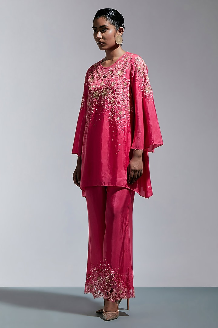 Raspberry Pink Silk Floral Thread Embroidered Kurta Set by One not two at Pernia's Pop Up Shop