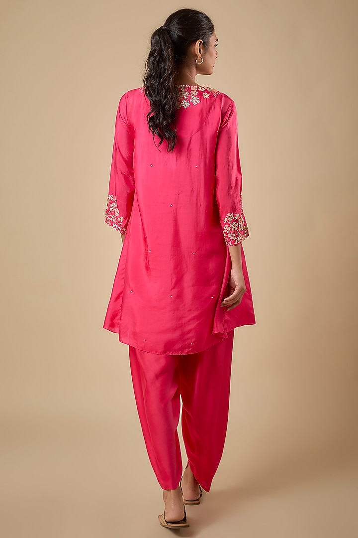 Raspberry Silk Kurta Set by One not two at Pernia's Pop Up Shop