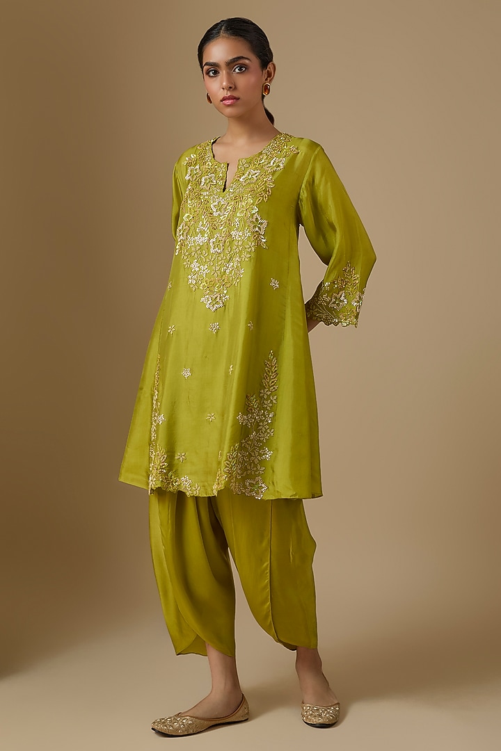 Henna Green Silk Floral Hand Embroidered Kurta Set by One not two at Pernia's Pop Up Shop