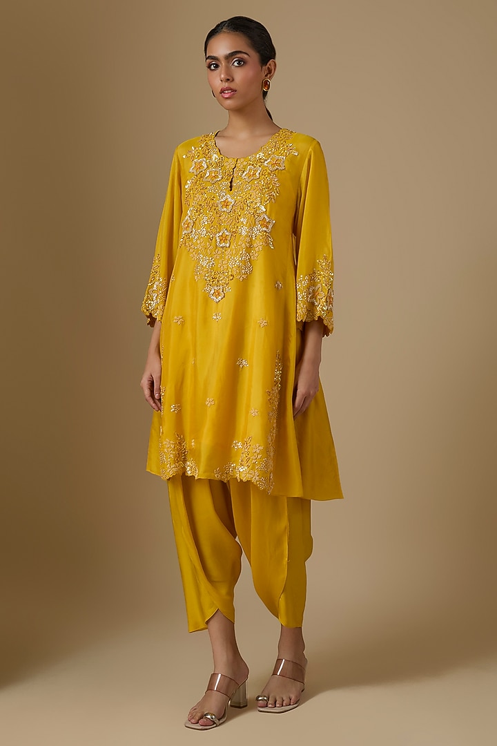 Amber Yellow Silk Floral Hand Embroidered Kurta Set by One not two at Pernia's Pop Up Shop