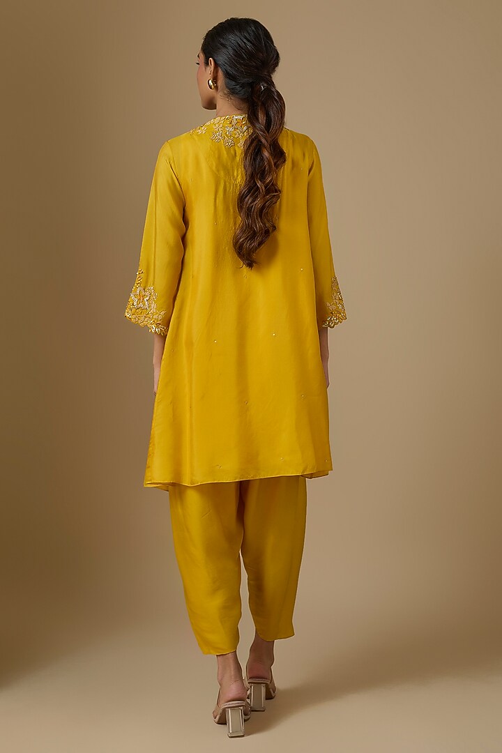 Amber Yellow Silk Floral Hand Embroidered Kurta Set by One not two at Pernia's Pop Up Shop