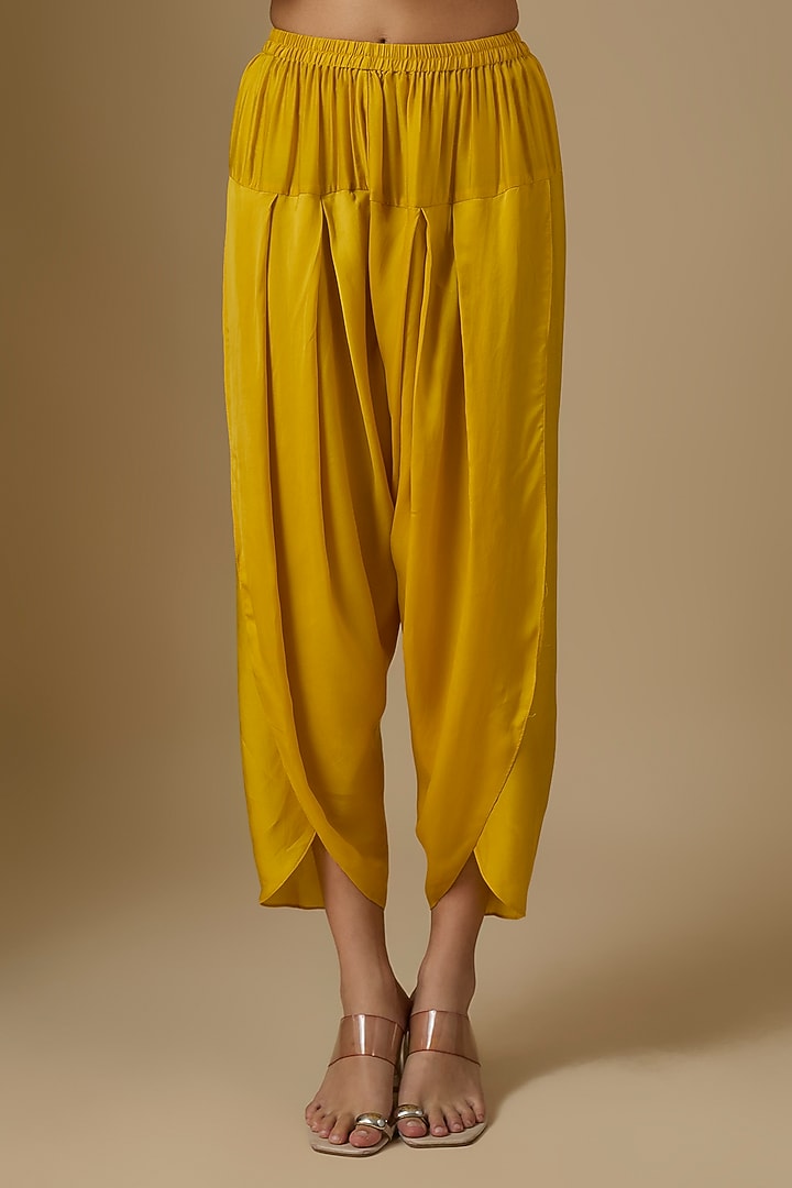 Amber Yellow Silk Floral Hand Embroidered Kurta Set by One not two at Pernia's Pop Up Shop
