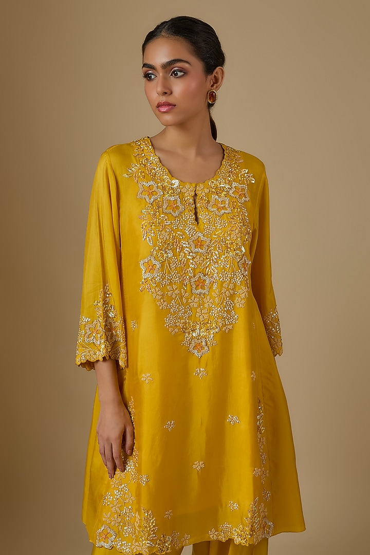 Amber Yellow Silk Floral Hand Embroidered Kurta Set by One not two at Pernia's Pop Up Shop