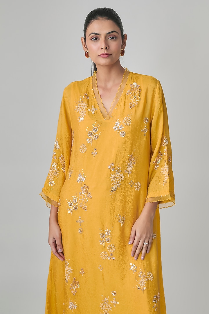 Amber Yellow Silk Floral Embroidered Kurta Set by One not two at Pernia's Pop Up Shop