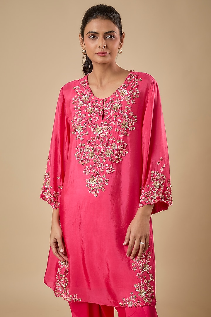 Raspberry Silk Kurta Set by One not two at Pernia's Pop Up Shop