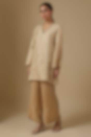 Shell-Colored Silk Floral Hand Embroidered Kurta Set by One not two at Pernia's Pop Up Shop