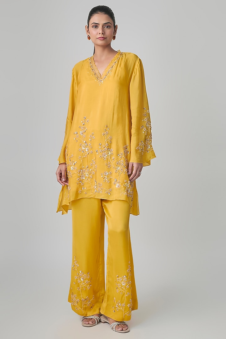 Amber Yellow Silk Floral Embroidered Kurta Set by One not two at Pernia's Pop Up Shop