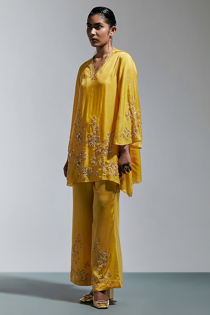 Amber Yellow Silk Floral Embroidered Kurta Set by One not two at Pernia's Pop Up Shop