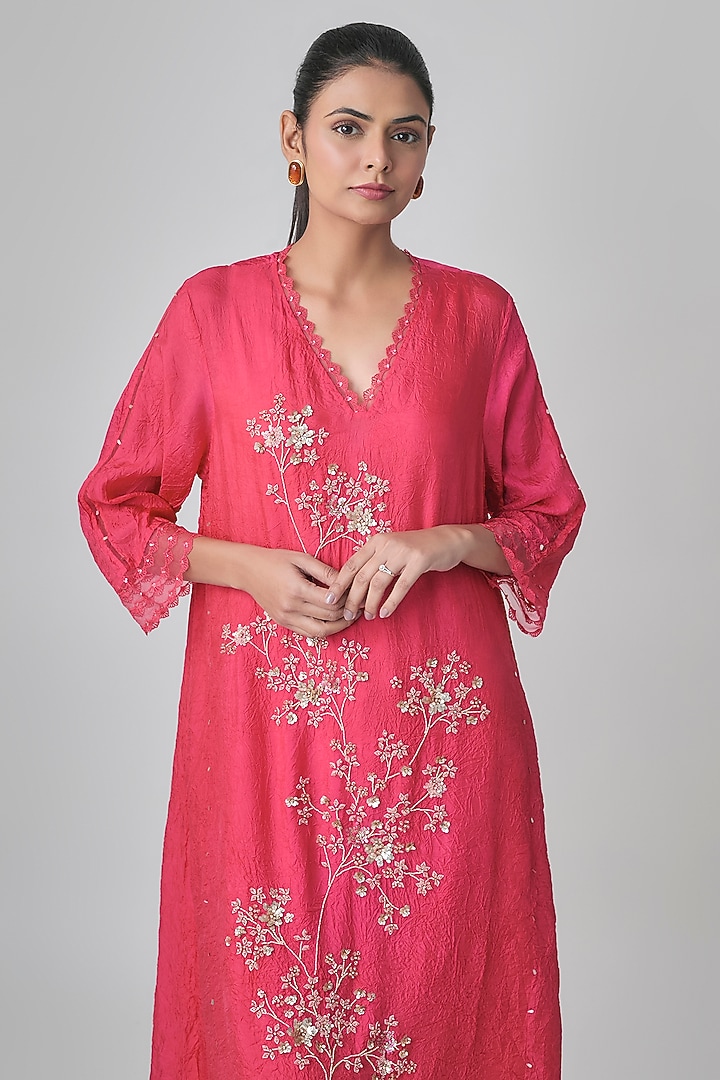 Raspberry Crushed Silk Floral Embroidered Kurta Set by One not two at Pernia's Pop Up Shop