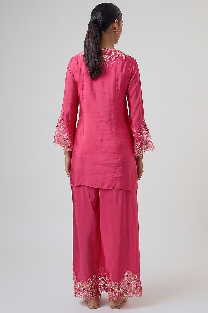 Raspberry Silk Kurta Set by One not two at Pernia's Pop Up Shop