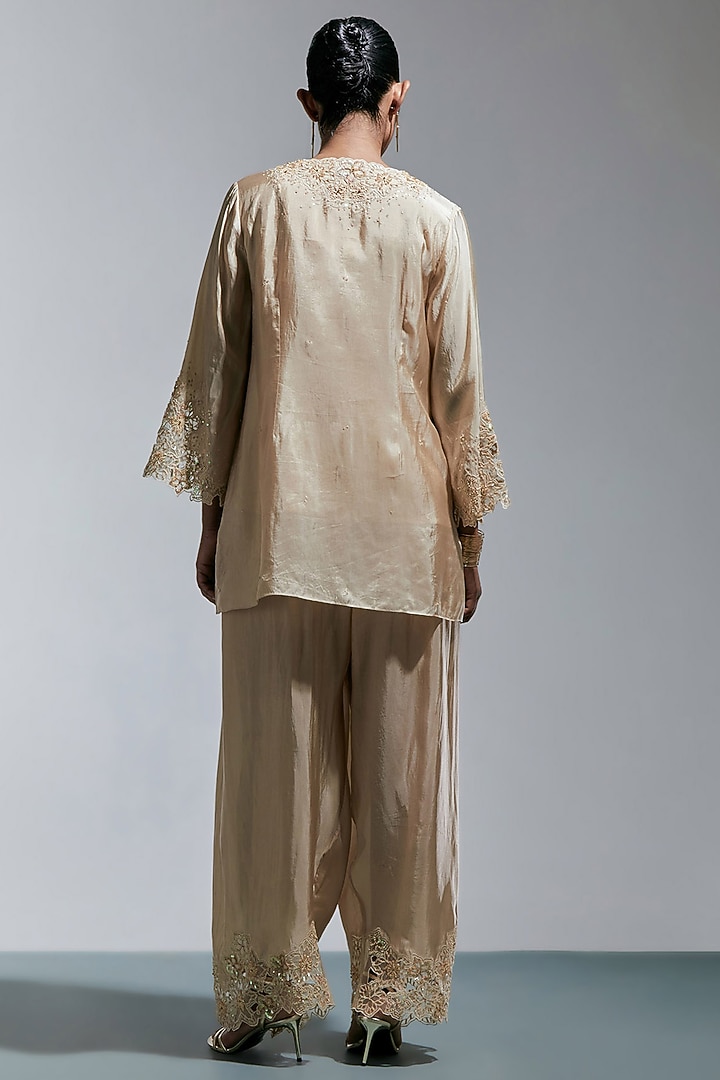 Shell-Colored Silk Floral Hand Embroidered Kurta Set by One not two at Pernia's Pop Up Shop