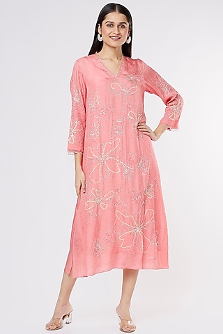 Peach Viscose Silk Embroidered Crushed A-Line Kurta by One not two