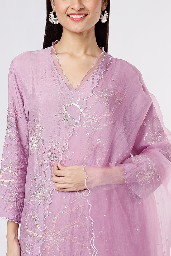 Lavender Silk Organza Embroidered Dupatta by One not two at Pernia's Pop Up Shop
