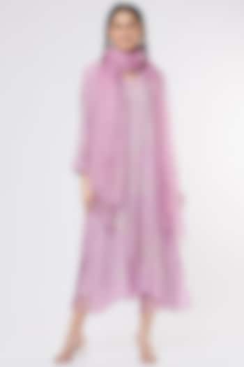 Lavender Silk Organza Embroidered Dupatta  by One not two at Pernia's Pop Up Shop