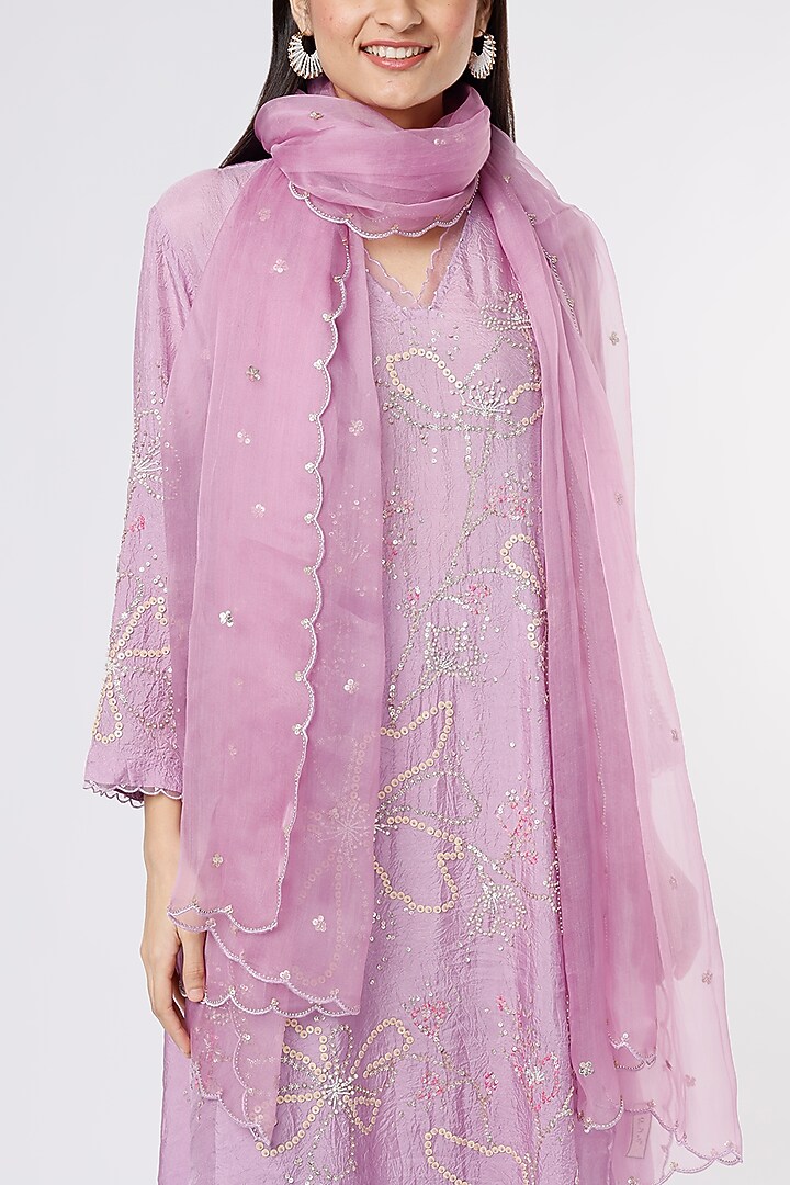 Lavender Silk Organza Embroidered Dupatta by One not two at Pernia's Pop Up Shop