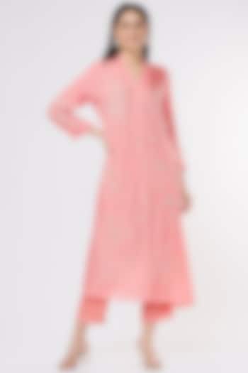 Peach Viscose Silk Embroidered Crushed A-Line Kurta by One not two