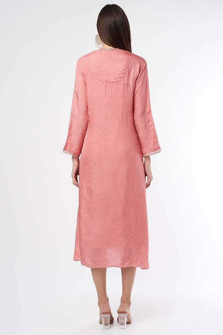 Peach Embroidered Kurta by One not two at Pernia's Pop Up Shop
