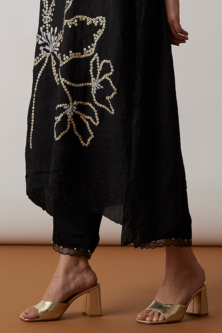 Black Viscose Silk Embroidered Kurta Set by One not two at Pernia's Pop Up Shop