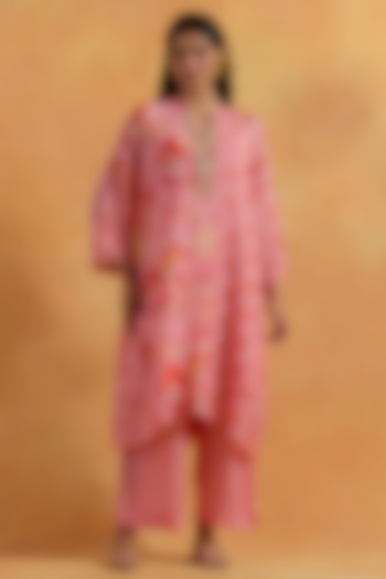 Peach Crushed Silk Printed & Embroidered Kurta Set by One not two at Pernia's Pop Up Shop