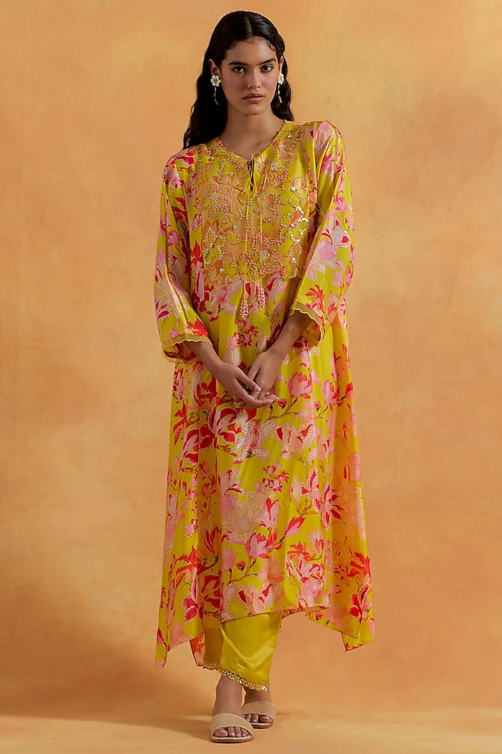 Mango Yellow Viscose Silk Sequins Embroidered Kurta Set by One not two at Pernia's Pop Up Shop