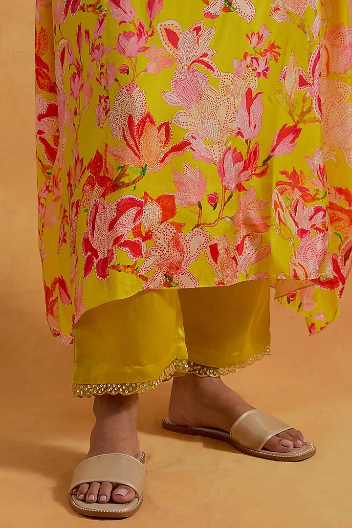 Mango Yellow Viscose Silk Sequins Embroidered Kurta Set by One not two at Pernia's Pop Up Shop