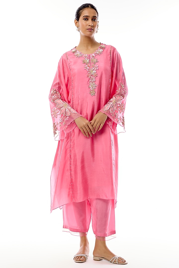 Orchid Pink Silk & Organza Floral Applique Work Kurta Set by One not two at Pernia's Pop Up Shop