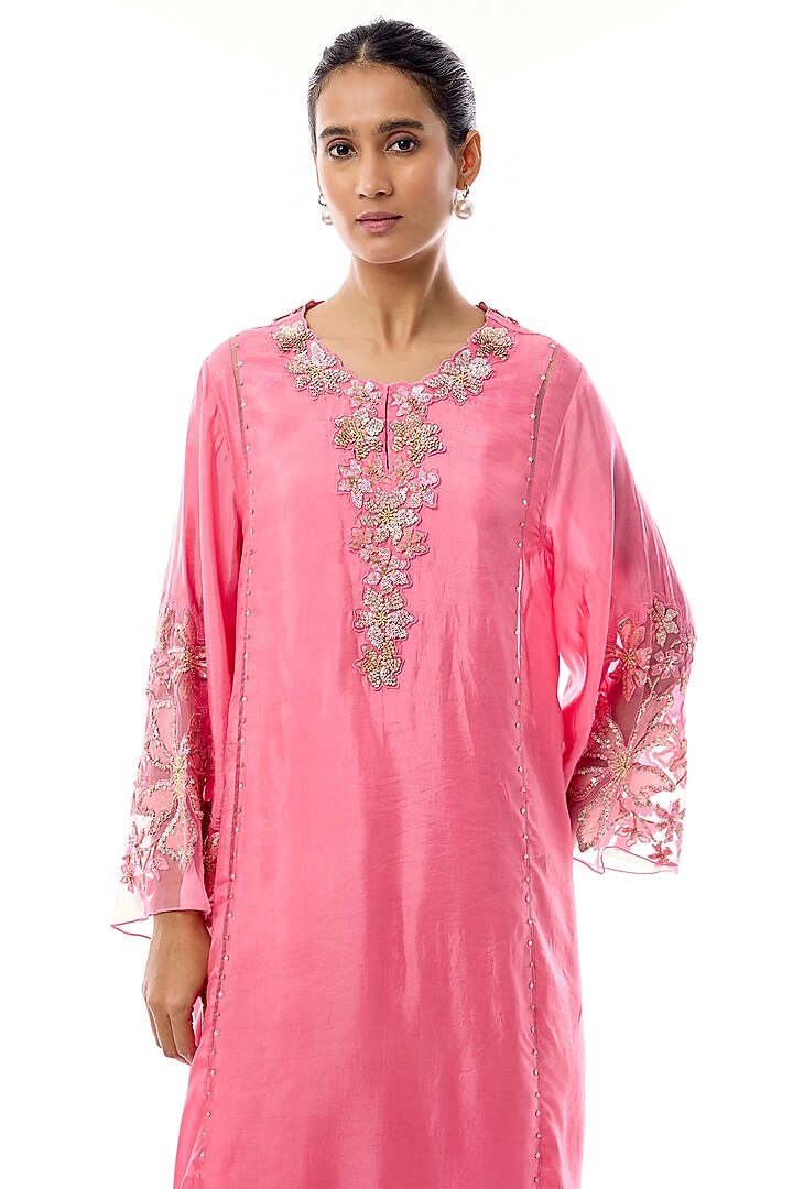Orchid Pink Silk & Organza Floral Applique Work Kurta Set by One not two at Pernia's Pop Up Shop
