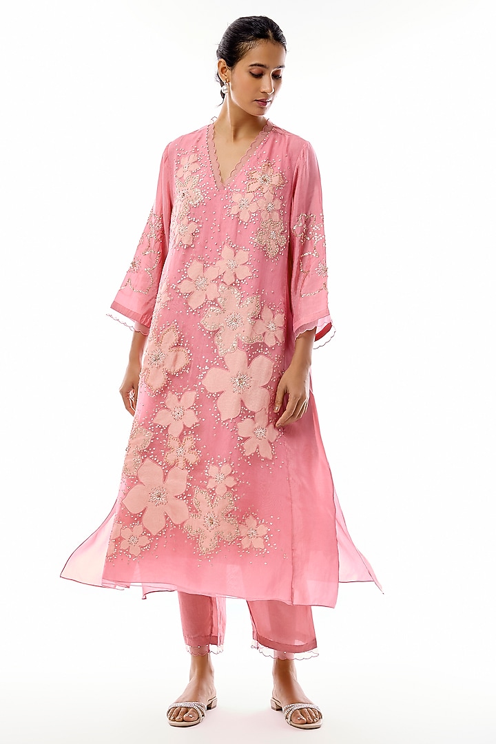 Pink Silk Floral Applique Embroidered Kurta Set by One not two at Pernia's Pop Up Shop